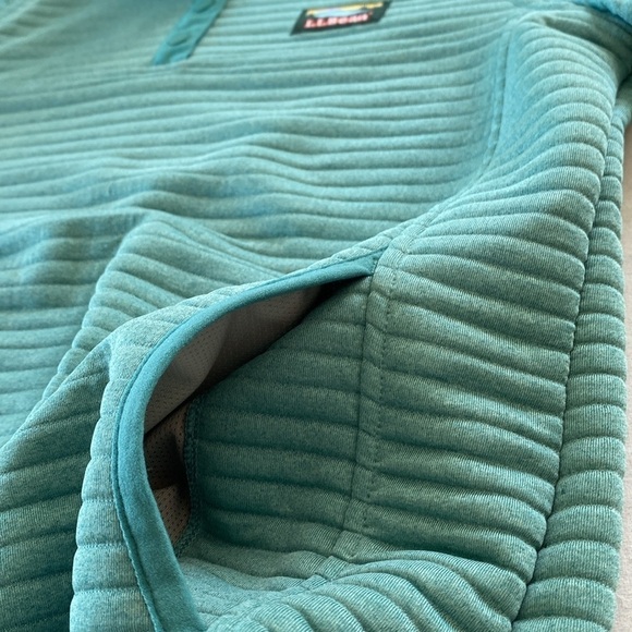 L.L Bean Women's Teal Airlight Knit Pullover Shacket. - Picture 9 of 12